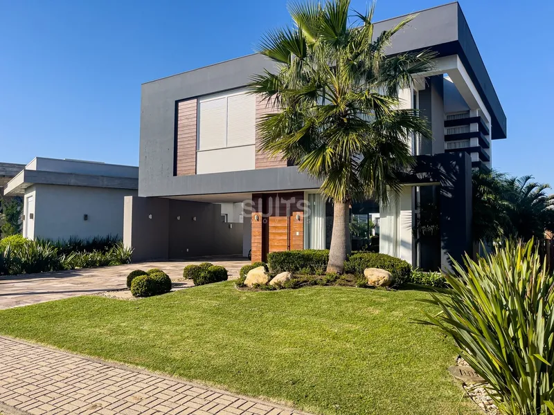 Excelente sobrado beira lago à venda no condomínio Sea Coast: 3ª foto da galeria de imagens do imóvel