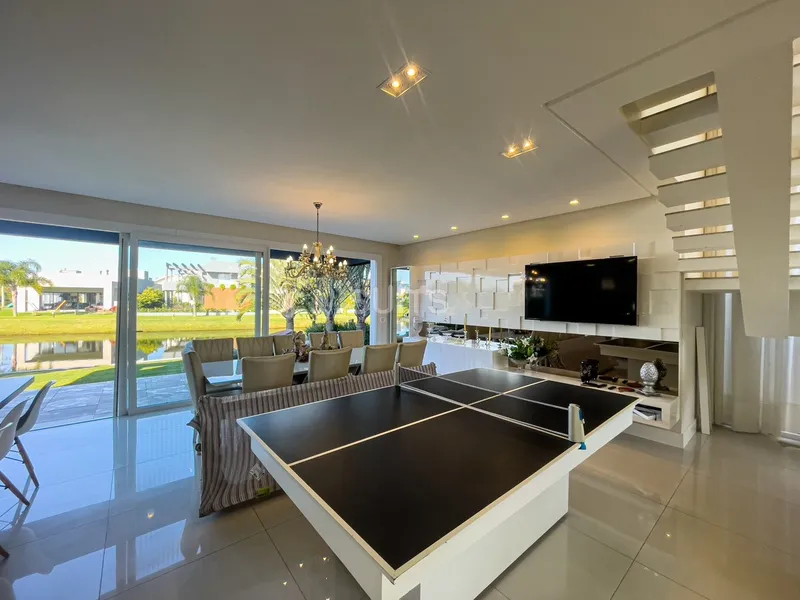 Excelente sobrado beira lago à venda no condomínio Sea Coast: 10ª foto da galeria de imagens do imóvel