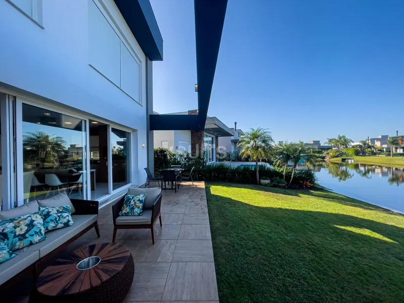 Excelente sobrado beira lago à venda no condomínio Sea Coast: 20ª foto da galeria de imagens do imóvel
