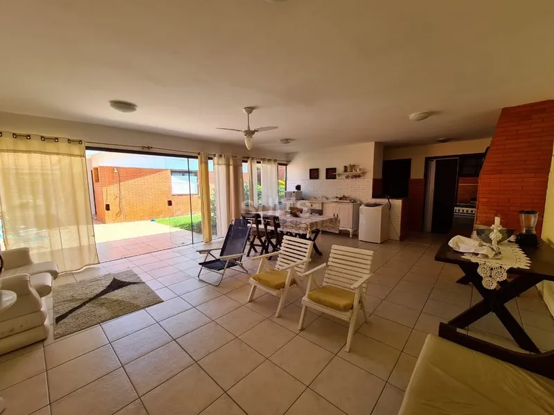 Casa em excelente localização à venda no centro de Xangri-Lá: 21ª foto da galeria de imagens do imóvel