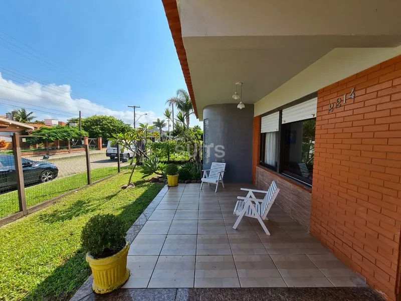 Casa em excelente localização à venda no centro de Xangri-Lá: 4ª foto da galeria de imagens do imóvel