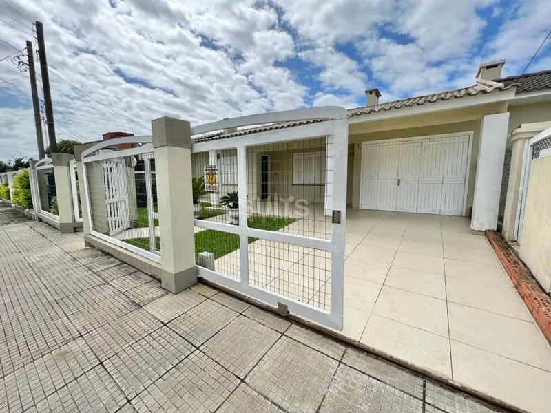 Incrível casa próxima do mar no centro da Praia de Xangri-Lá: 2ª foto da galeria de imagens do imóvel