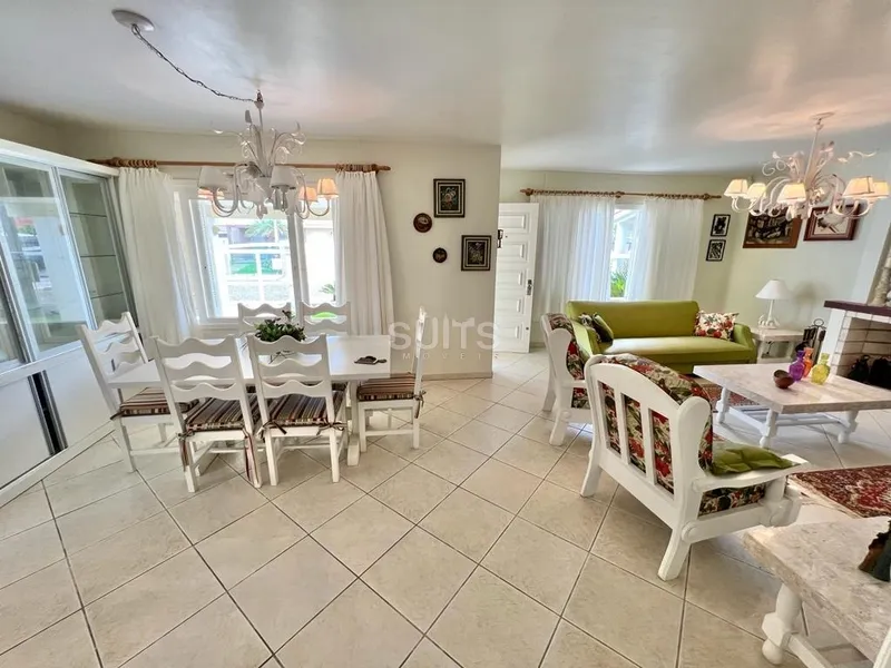 Incrível casa próxima do mar no centro da Praia de Xangri-Lá: 4ª foto da galeria de imagens do imóvel