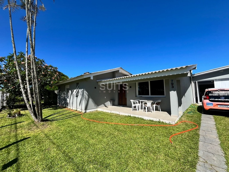 Excelente casa à venda em Atlântida : 2ª foto da galeria de imagens do imóvel