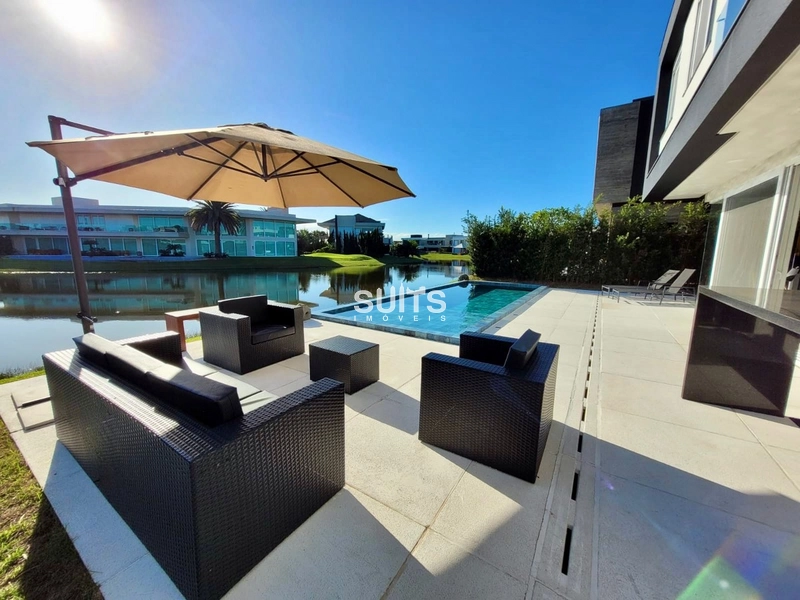 Excelente sobrado beira lago no Condomínio Enseada: 5ª foto da galeria de imagens do imóvel