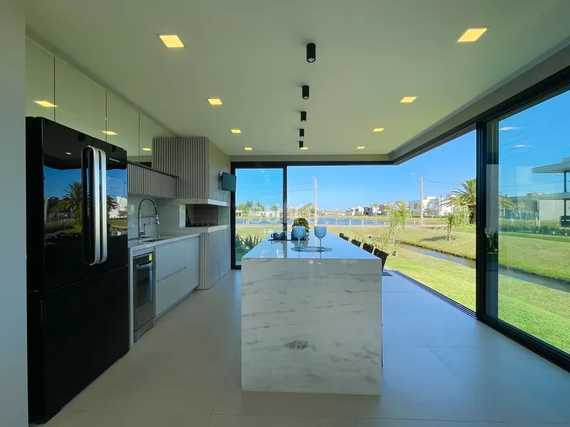 Excelente casa térrea de esquina, no condomínio Blue em Xangri-Lá: 7ª foto da galeria de imagens do imóvel