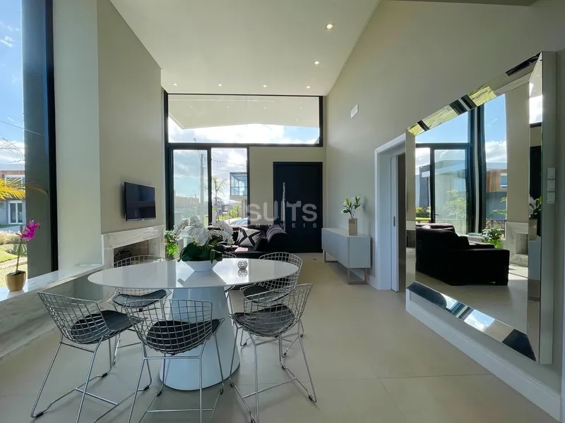 Excelente casa térrea de esquina, no condomínio Blue em Xangri-Lá: 9ª foto da galeria de imagens do imóvel