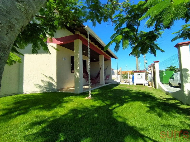 Excelente Sobrado à venda na praia de Atlântida Sul em Osório: 4ª foto da galeria de imagens do imóvel