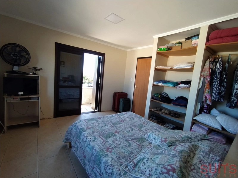 Excelente Sobrado à venda na praia de Atlântida Sul em Osório: 12ª foto da galeria de imagens do imóvel