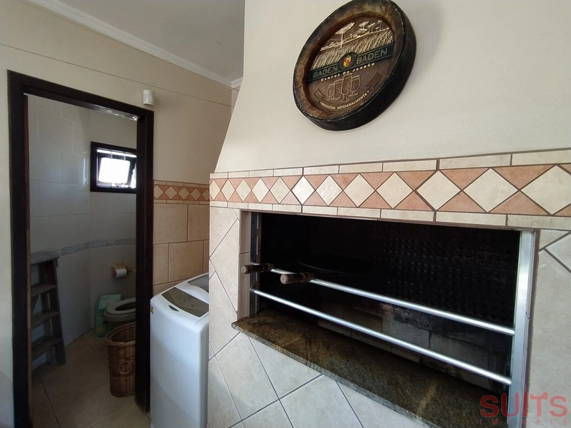 Excelente Sobrado à venda na praia de Atlântida Sul em Osório: 9ª foto da galeria de imagens do imóvel