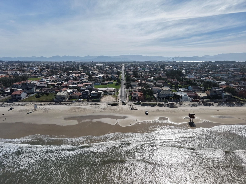 Excelente casa à venda com 02 terrenos no Centro : 5ª foto da galeria de imagens do imóvel