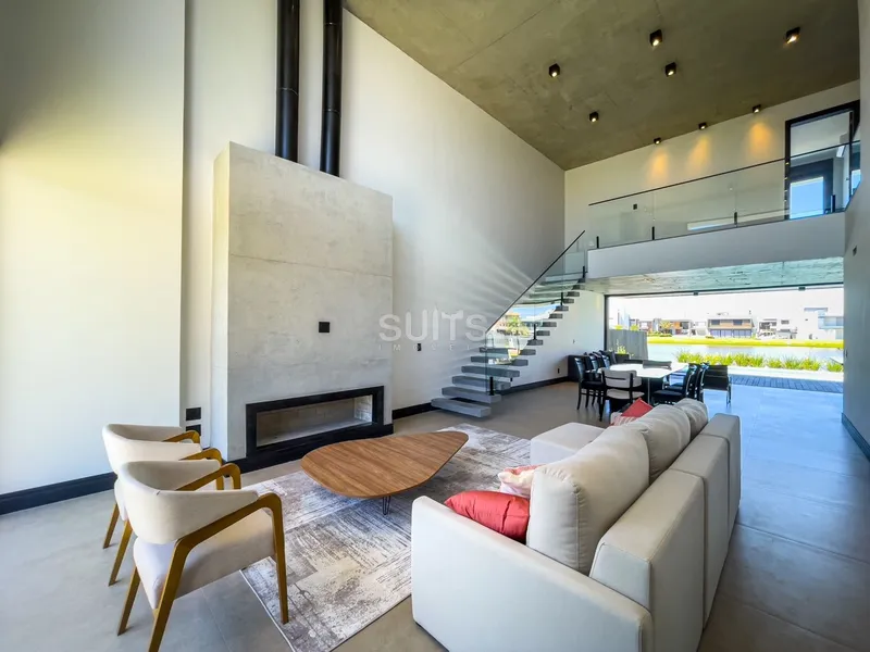 Sobrado com excelente vista para o lago no condomínio Blue: 4ª foto da galeria de imagens do imóvel