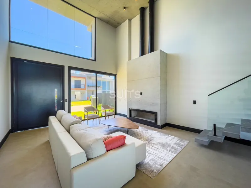 Sobrado com excelente vista para o lago no condomínio Blue: 5ª foto da galeria de imagens do imóvel