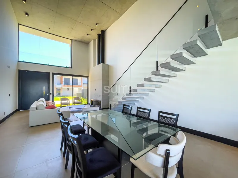 Sobrado com excelente vista para o lago no condomínio Blue: 9ª foto da galeria de imagens do imóvel