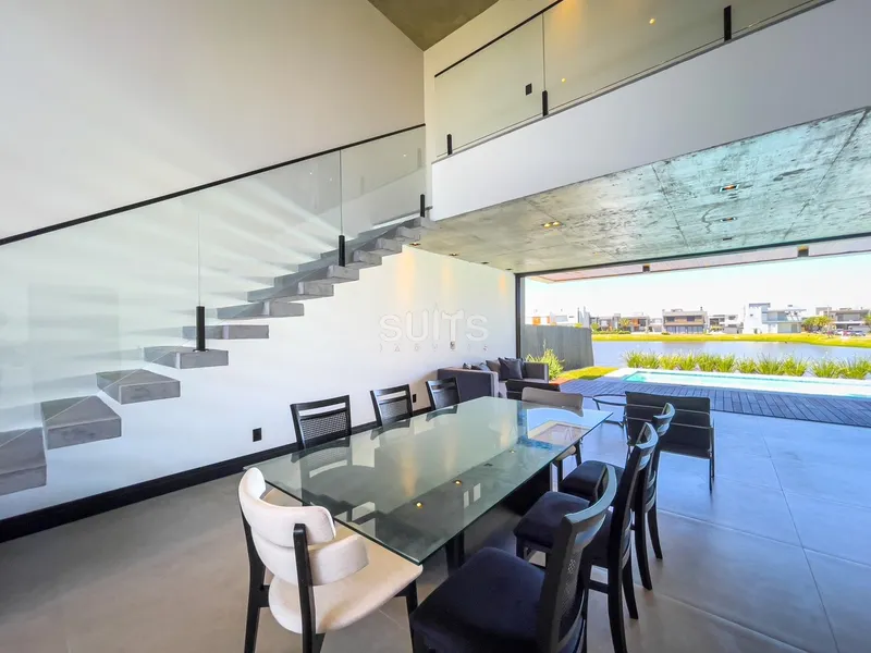 Sobrado com excelente vista para o lago no condomínio Blue: 8ª foto da galeria de imagens do imóvel