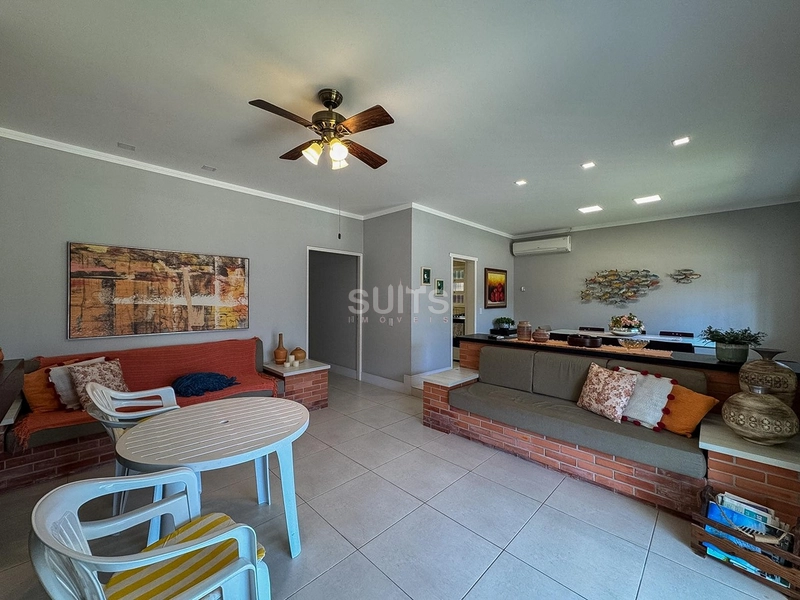 Excelente casa à venda no Centro : 4ª foto da galeria de imagens do imóvel