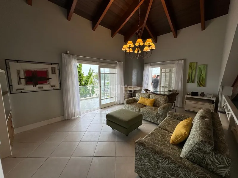 Excelente sobrado próximo do mar na praia de Rainha do Mar: 19ª foto da galeria de imagens do imóvel