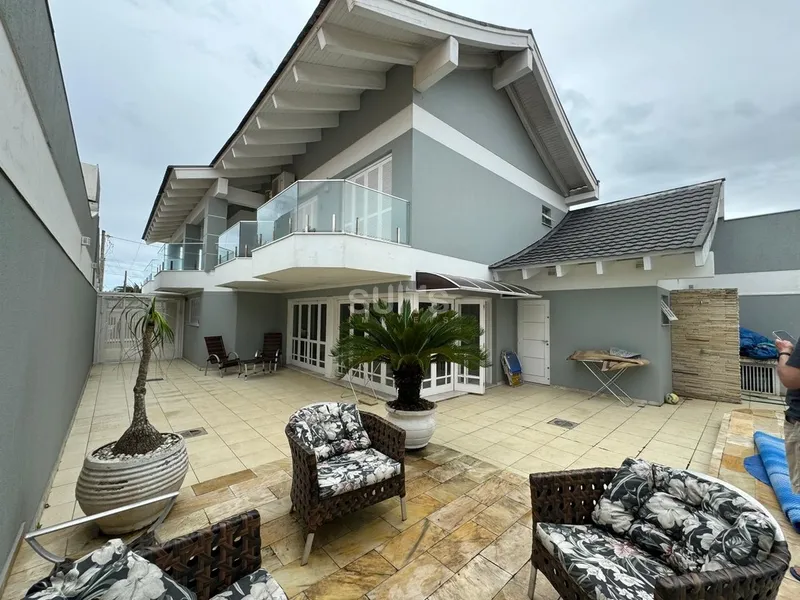 Excelente sobrado próximo do mar na praia de Rainha do Mar: 14ª foto da galeria de imagens do imóvel