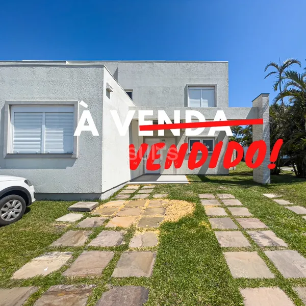 Linda Casa à venda  BEIRA LAGO no condomínio Páteo Marbella: 1ª foto da galeria de imagens do imóvel