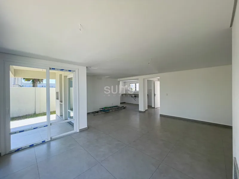 Linda Casa à venda  BEIRA LAGO no condomínio Páteo Marbella: 4ª foto da galeria de imagens do imóvel