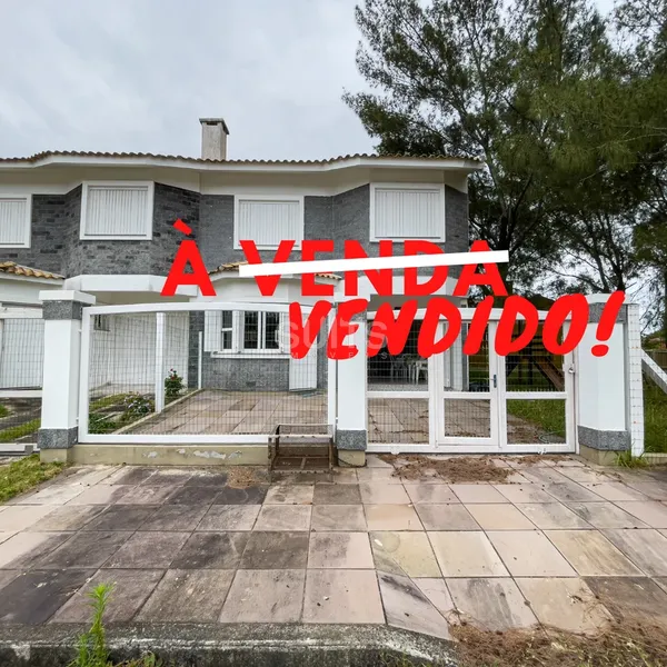 Ótimo sobrado com terreno de esquina à venda na praia de Remanso: 1ª foto da galeria de imagens do imóvel