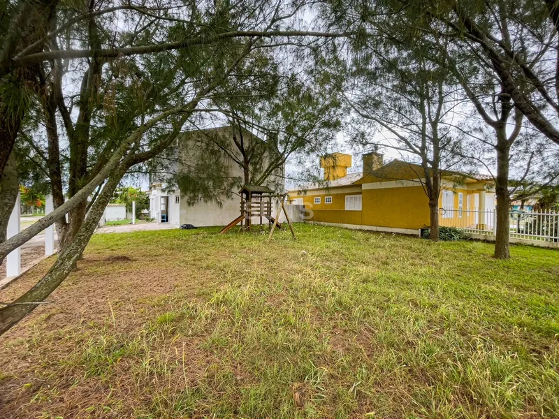 Ótimo sobrado com terreno de esquina à venda na praia de Remanso: 5ª foto da galeria de imagens do imóvel