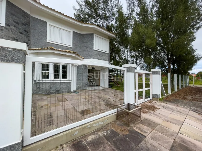 Ótimo sobrado com terreno de esquina à venda na praia de Remanso: 2ª foto da galeria de imagens do imóvel