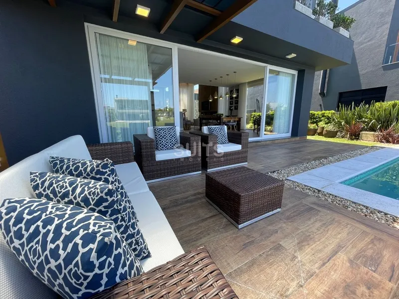 Incrível sobrado beira lago no condomínio Enseada: 14ª foto da galeria de imagens do imóvel