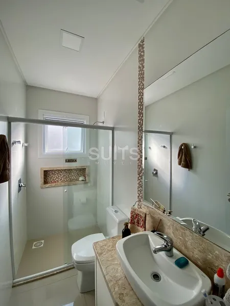 Casa beira lago do lago no cond. Malibu: 39ª foto da galeria de imagens do imóvel