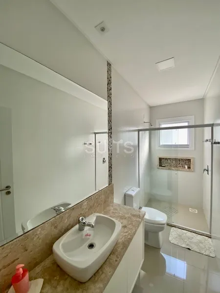 Casa beira lago do lago no cond. Malibu: 43ª foto da galeria de imagens do imóvel