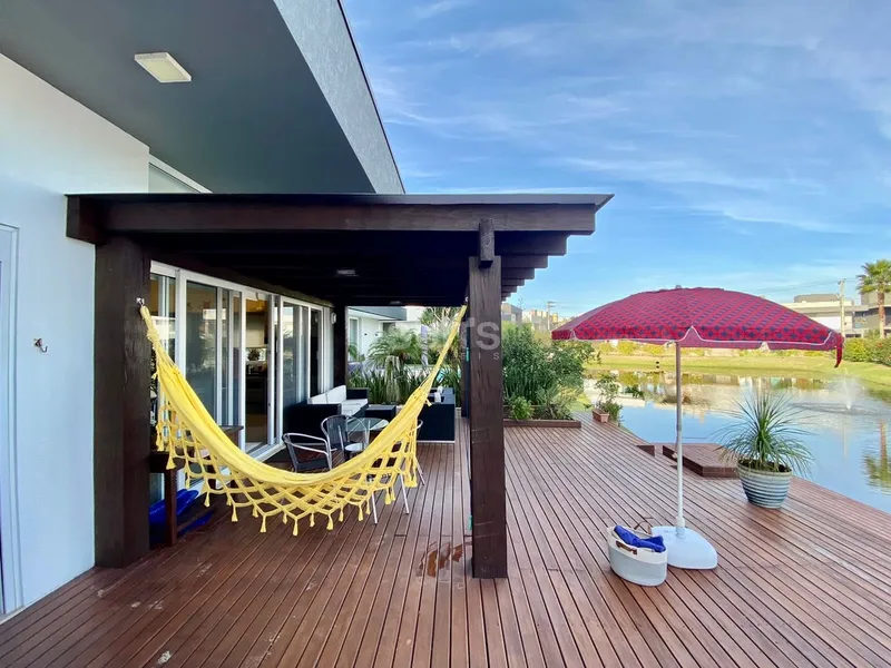 Casa beira lago do lago no cond. Malibu: 27ª foto da galeria de imagens do imóvel