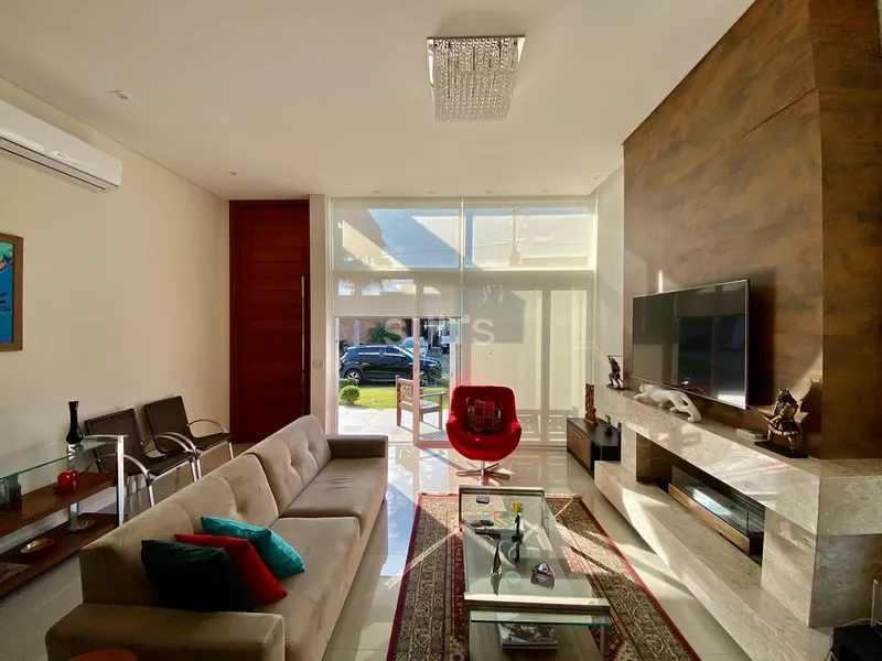 Casa beira lago do lago no cond. Malibu: 8ª foto da galeria de imagens do imóvel