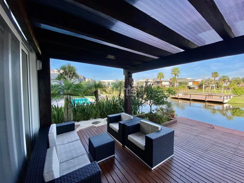 Casa beira lago do lago no cond. Malibu: 22ª foto da galeria de imagens do imóvel