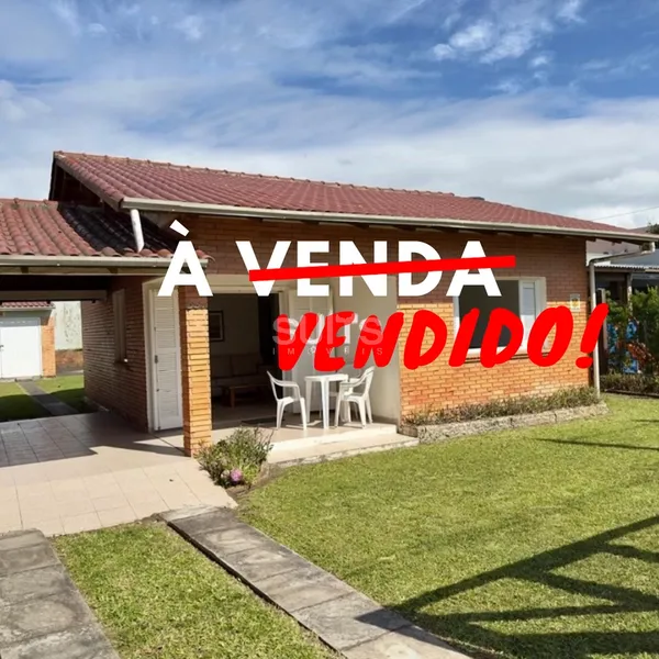 Excelente casa à venda no Centro de Xangri-lá: 1ª foto da galeria de imagens do imóvel