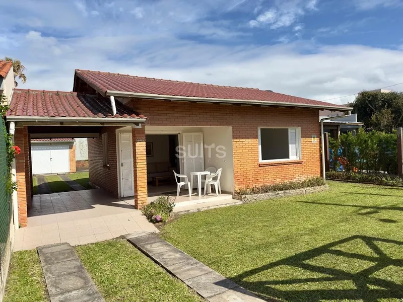 Excelente casa à venda no Centro de Xangri-lá: 3ª foto da galeria de imagens do imóvel