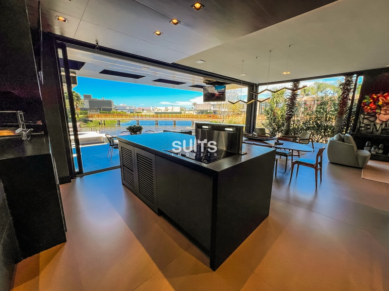 Belíssima mansão beira lago no condomínio Sense: 60ª foto da galeria de imagens do imóvel