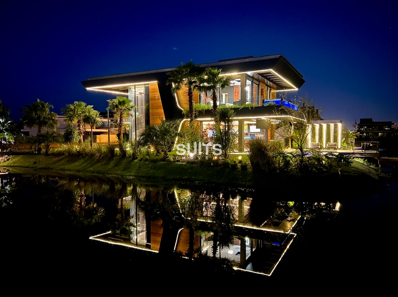 Belíssima mansão beira lago no condomínio Sense: 14ª foto da galeria de imagens do imóvel