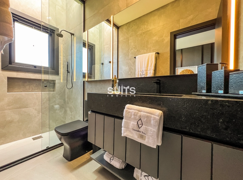 Belíssima mansão beira lago no condomínio Sense: 87ª foto da galeria de imagens do imóvel