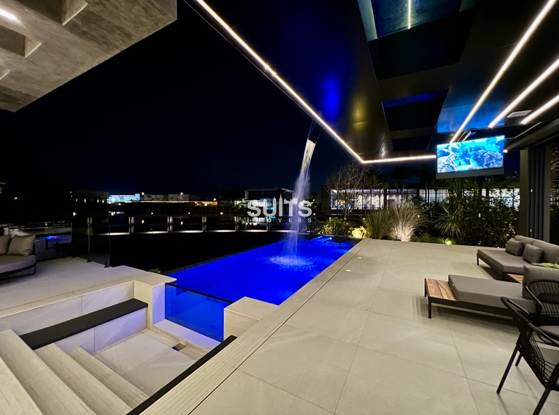 Belíssima mansão beira lago no condomínio Sense: 78ª foto da galeria de imagens do imóvel