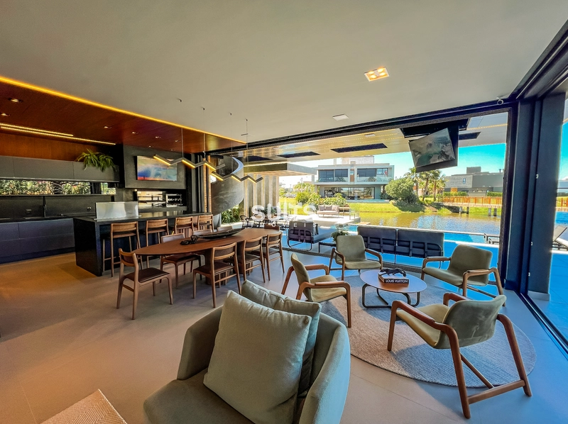 Belíssima mansão beira lago no condomínio Sense: 57ª foto da galeria de imagens do imóvel