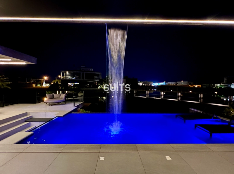 Belíssima mansão beira lago no condomínio Sense: 74ª foto da galeria de imagens do imóvel