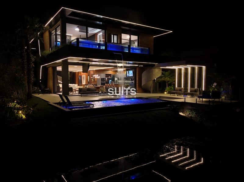 Belíssima mansão beira lago no condomínio Sense: 29ª foto da galeria de imagens do imóvel