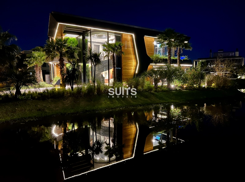 Belíssima mansão beira lago no condomínio Sense: 12ª foto da galeria de imagens do imóvel