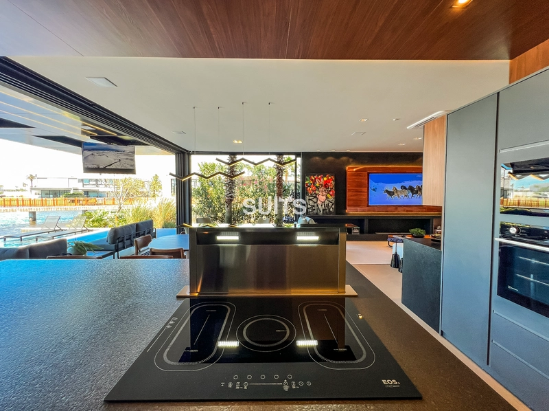 Belíssima mansão beira lago no condomínio Sense: 55ª foto da galeria de imagens do imóvel