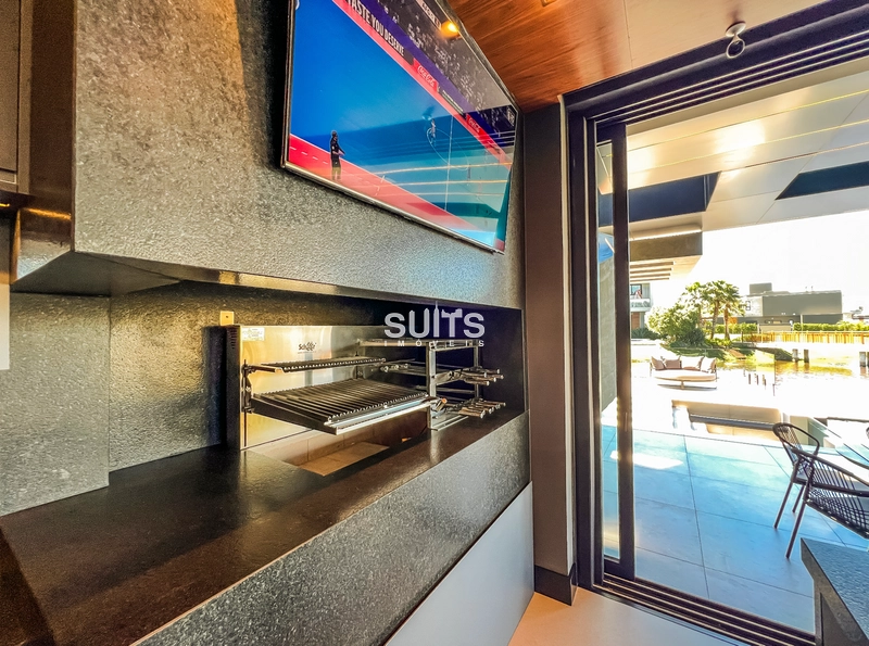 Belíssima mansão beira lago no condomínio Sense: 62ª foto da galeria de imagens do imóvel