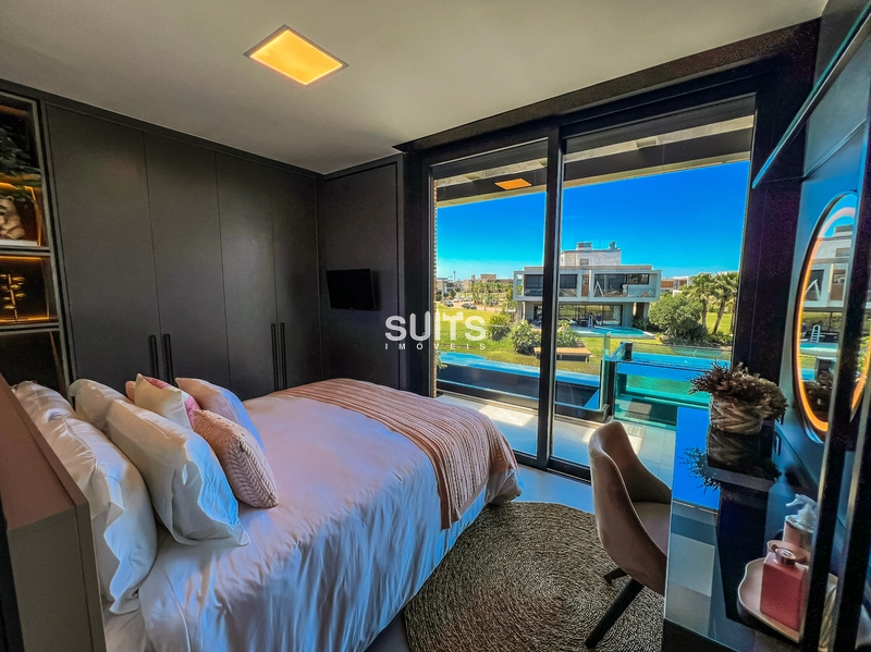 Belíssima mansão beira lago no condomínio Sense: 85ª foto da galeria de imagens do imóvel