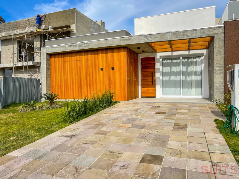 Casa em excelente localização no condomínio Blue em Xangri-Lá: 2ª foto da galeria de imagens do imóvel