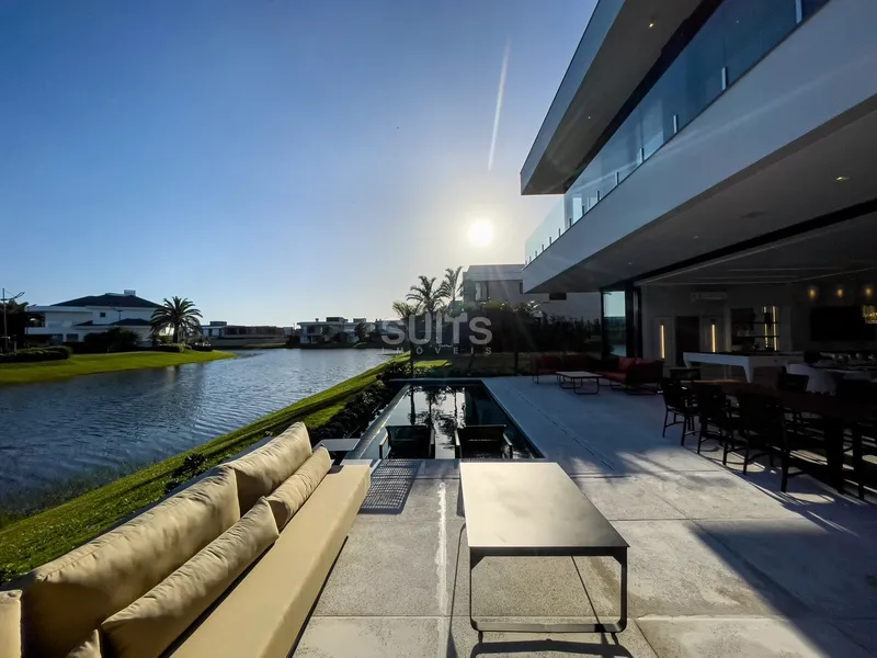 Incrível mansão no condomínio Enseada: 28ª foto da galeria de imagens do imóvel