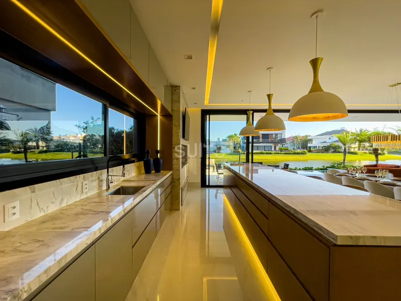 Incrível mansão no condomínio Enseada: 21ª foto da galeria de imagens do imóvel