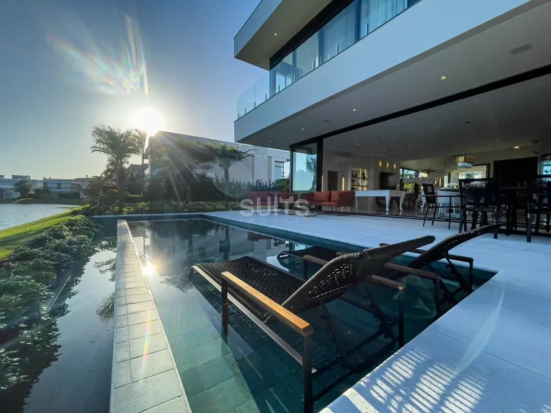 Incrível mansão no condomínio Enseada: 30ª foto da galeria de imagens do imóvel